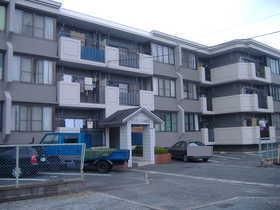 北九州市八幡東区松尾町のマンションの建物外観