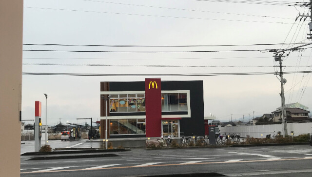 【サンライズ本山１号地の飲食店】