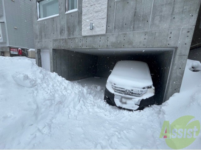 【札幌市東区北十九条東のマンションの駐車場】