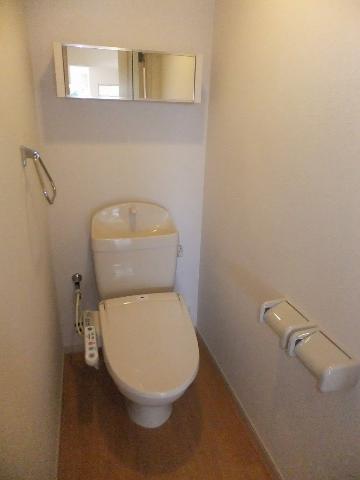 トイレ　シャワー付トイレ