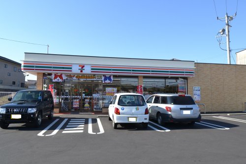 コンビニ　セブン-イレブン日立南高野町店（コンビニ）まで368m