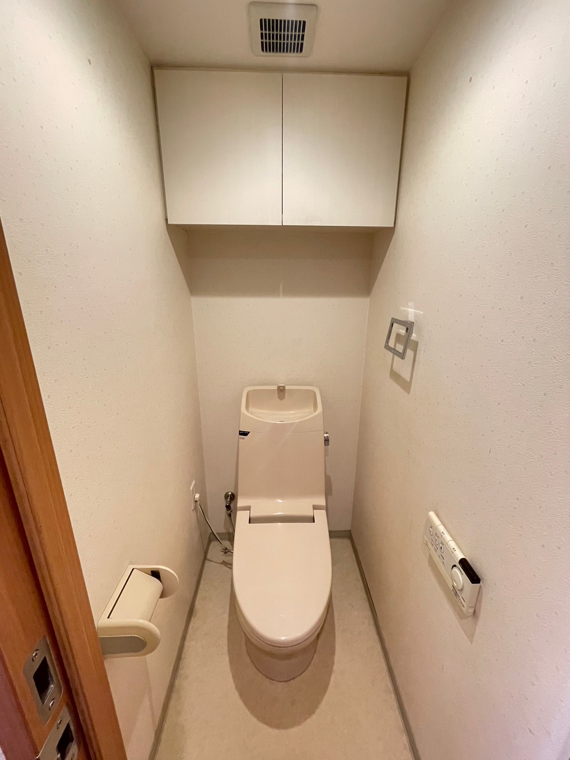 トイレ　ウォシュレット付