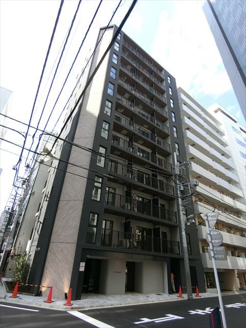 中央区日本橋小伝馬町のマンションの建物外観