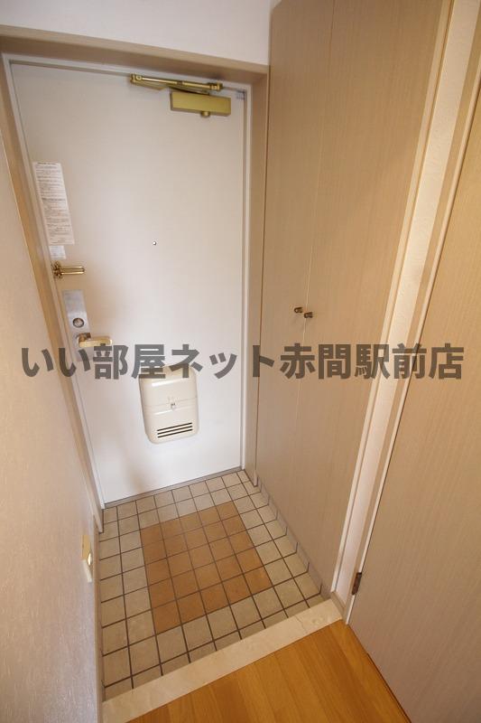 玄関　※同タイプのお部屋写真です。現況優先