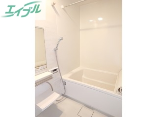バス・シャワールーム　バスルーム