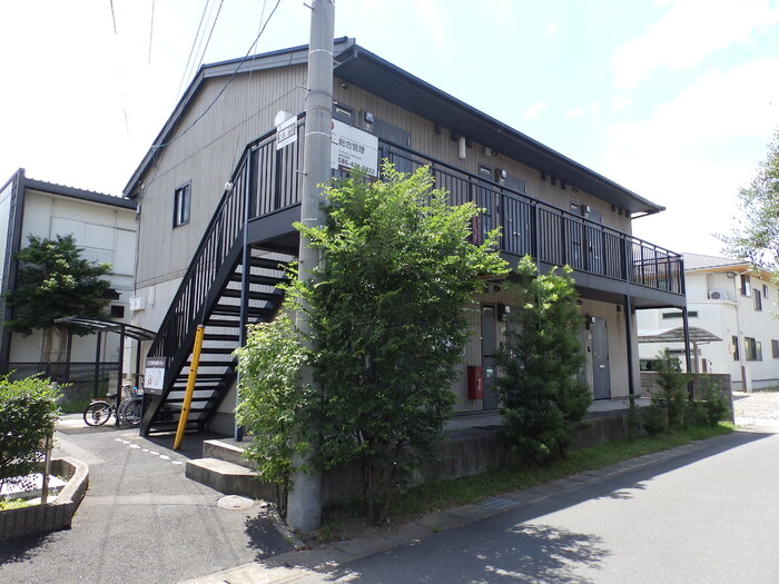 【アモロッソ トリプルSの建物外観】