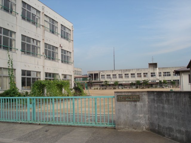 その他　倉敷市立老松小学校（その他）まで618m