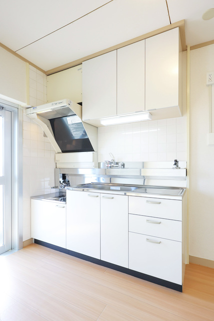 キッチン　コンパクトで使い勝手の良いキッチン