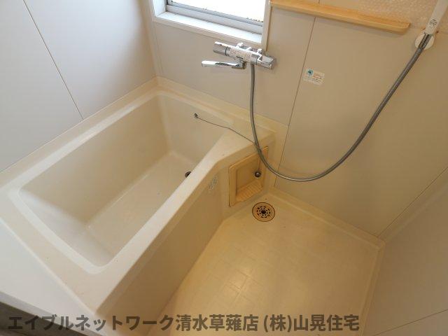 バス・シャワールーム　お風呂で日々の疲れを落としましょう