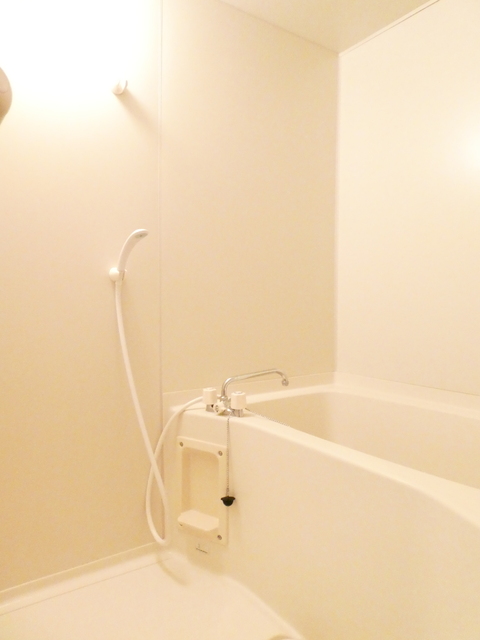 バス・シャワールーム　バスルーム※同タイプ参考写真