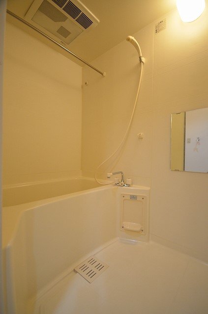 バス・シャワールーム　別号室の写真です。