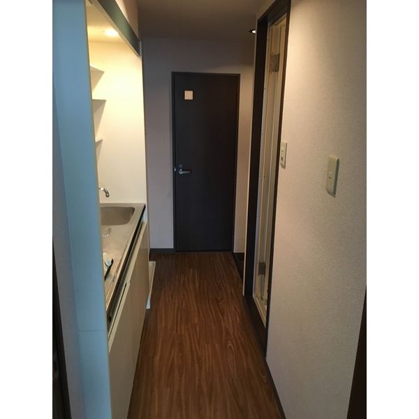 キッチン　廊下