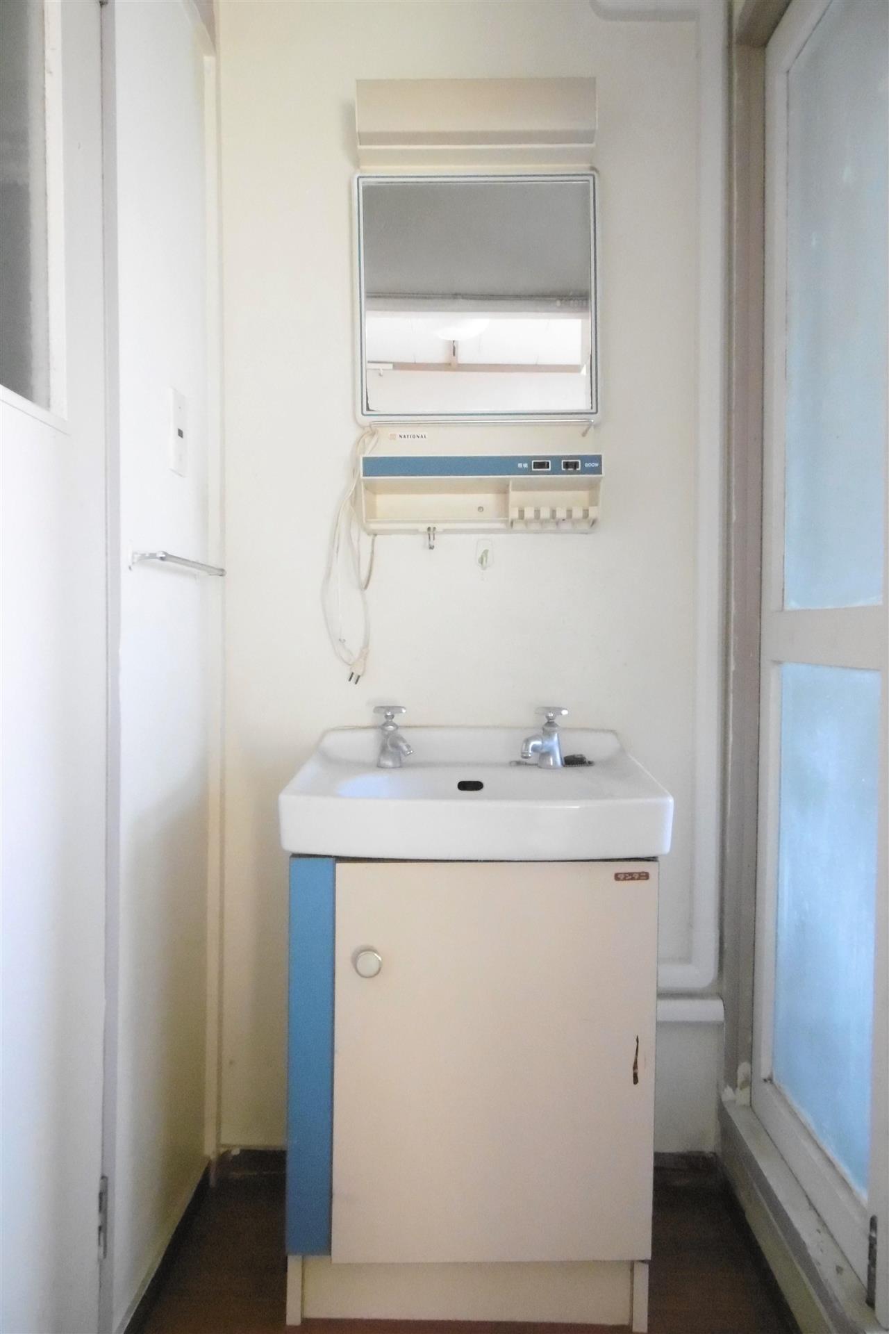 洗面設備　参考写真