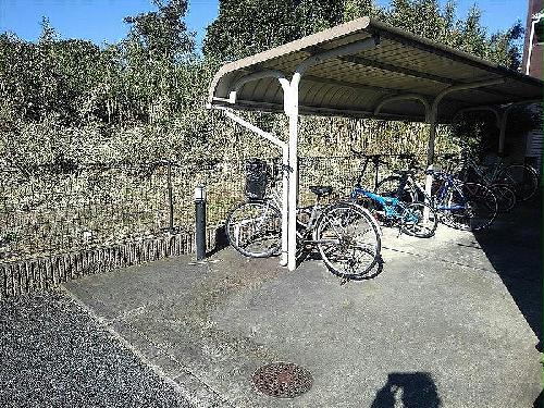 その他共有部分　駐輪場完備