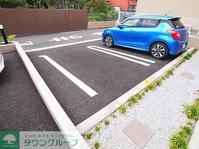 駐車場　駐車場