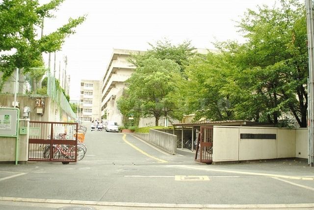 中学校　佐井寺中学校（中学校）まで812m