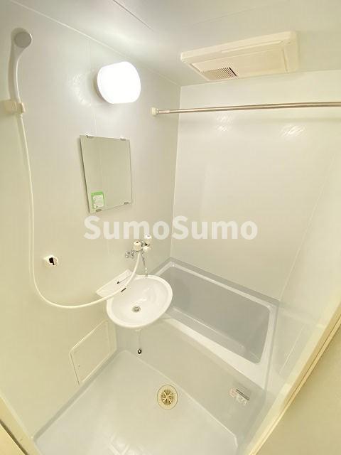 バス・シャワールーム　お風呂で日々の疲れを落としましょう