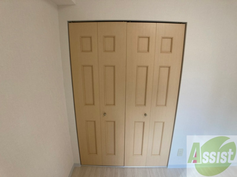 収納　寝室の収納です。部屋がすっきり片付きます。