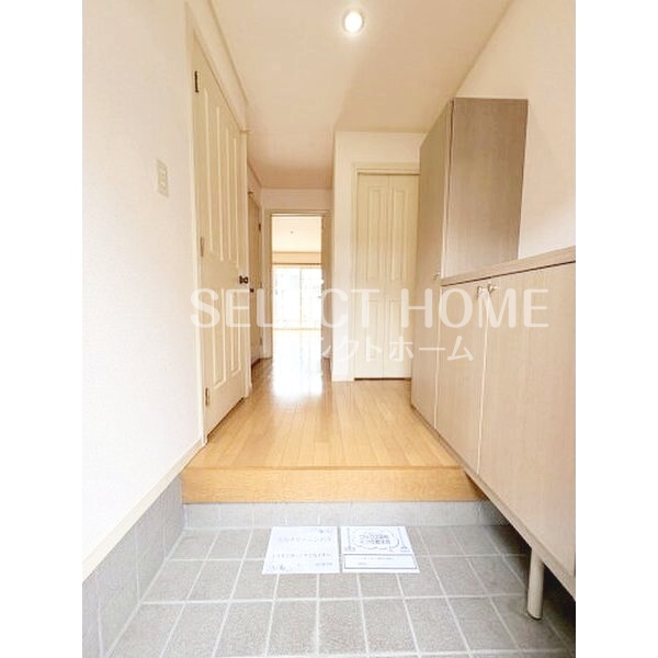 玄関　ゆったりとした玄関です