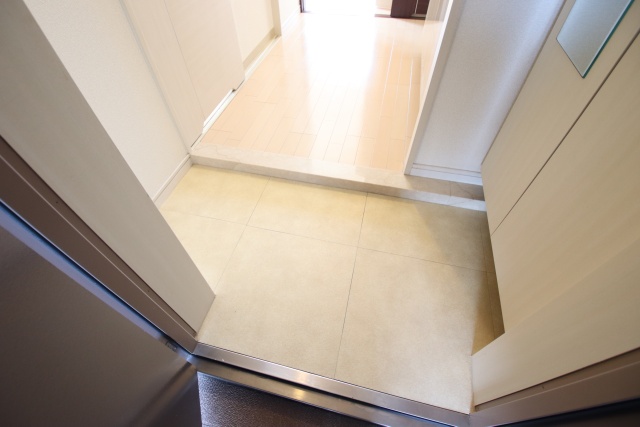 玄関　※別室の参考写真の為、現況優先です。