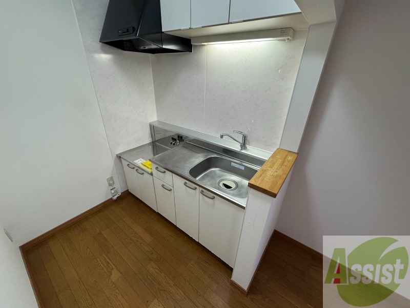 キッチン　キッチンはスペースも広々していて使いやすそうですよ！