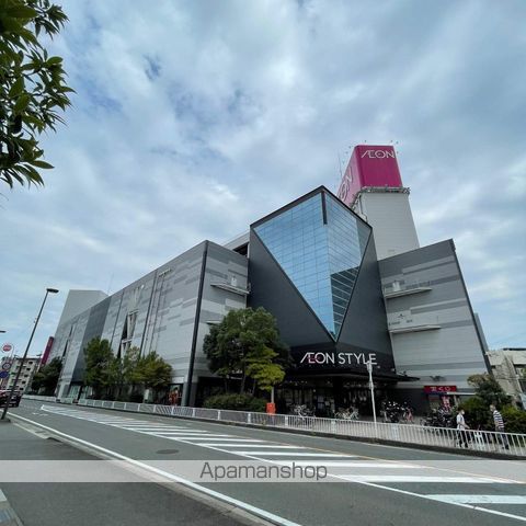 スーパー　イオンスタイル大津京（スーパー）まで582m