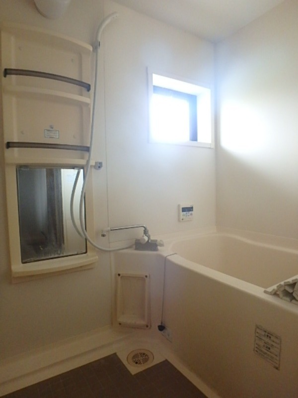 バス・シャワールーム　図面と現状に相違がある場合には現状を優先