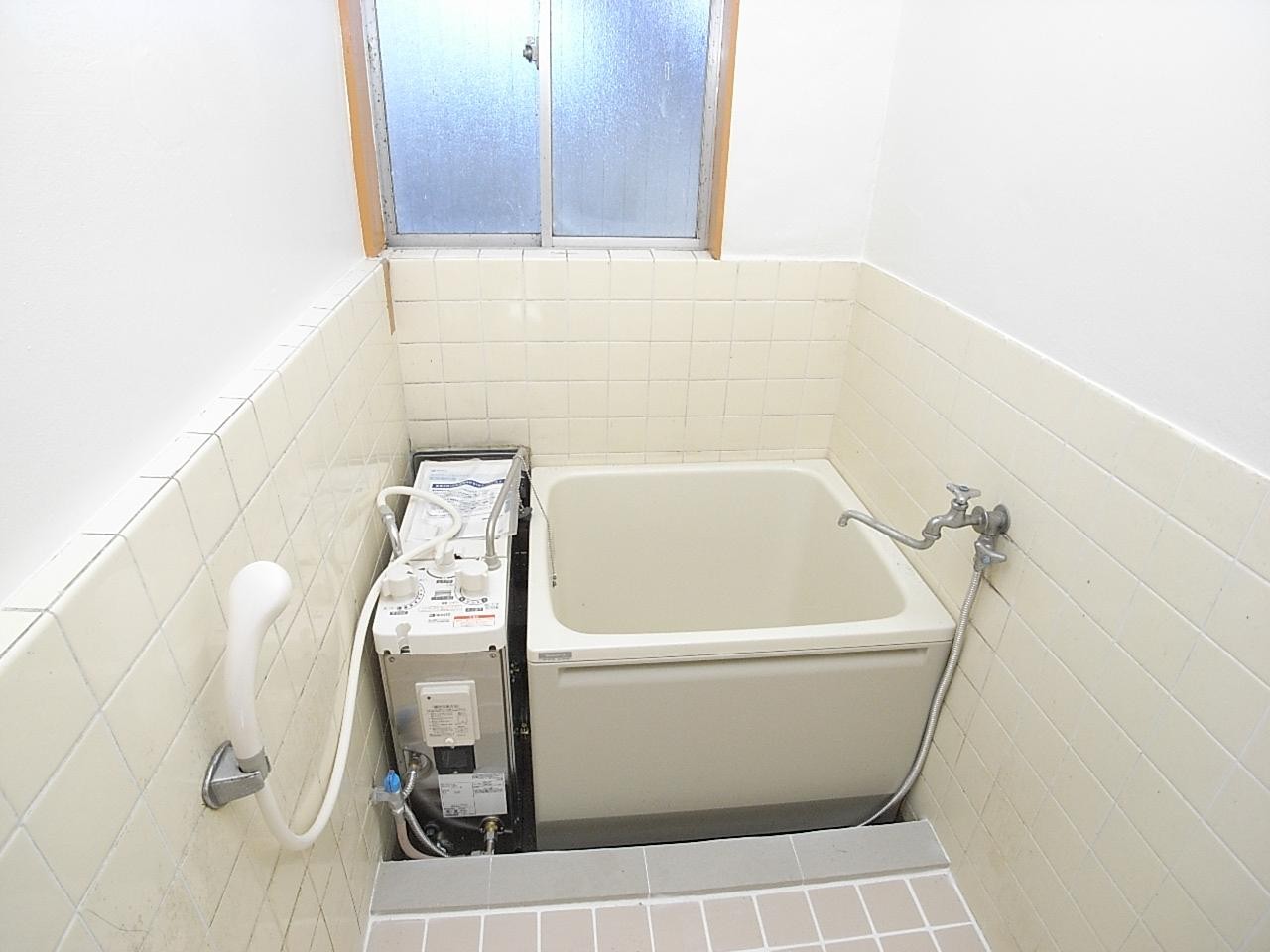 バス・シャワールーム　浴室