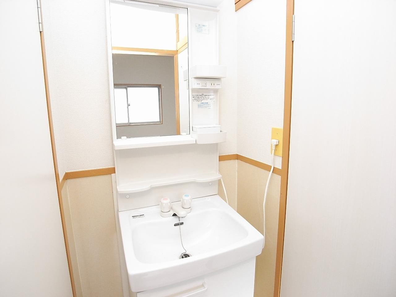 洗面設備　洗面化粧台