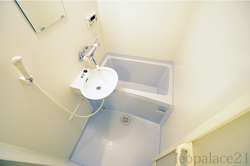 バス・シャワールーム　浴室換気乾燥機付き