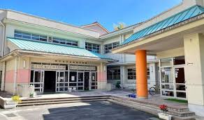 小学校　松江市立出雲郷小学校（小学校）まで820m