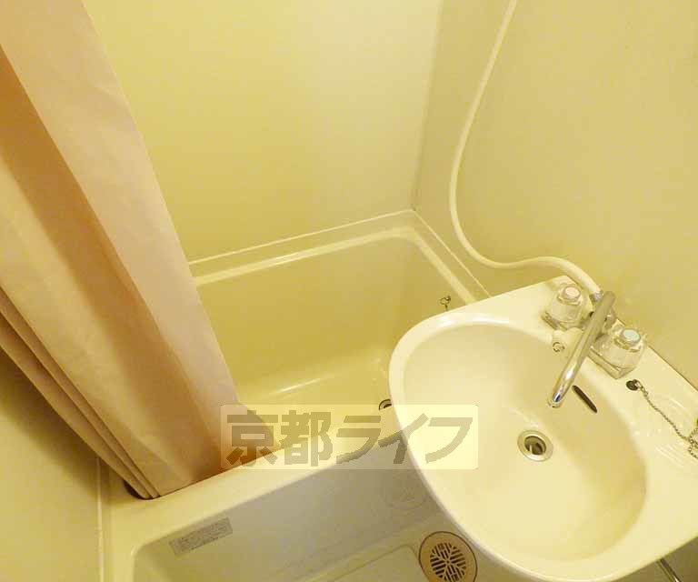 バス・シャワールーム　お風呂です。