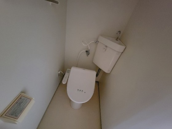 トイレ　※別部屋の写真です