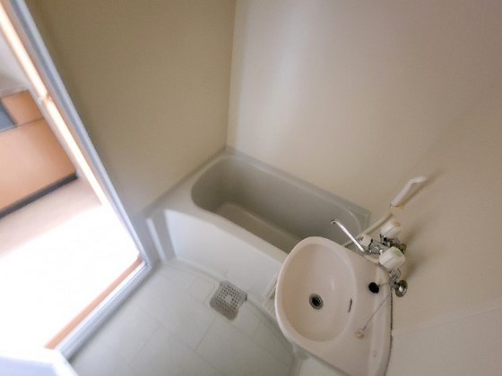 洗面設備　※別部屋の写真です