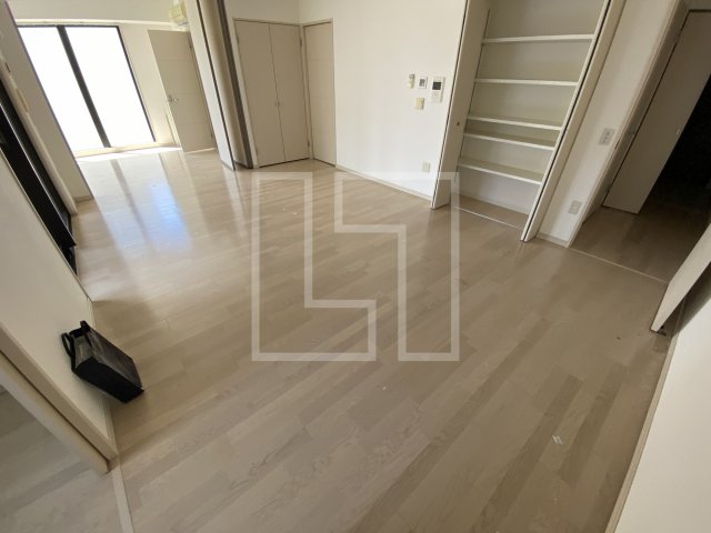 居室・リビング　アルグラッド ザ・タワー心斎橋　リビング・ダイニングスペース