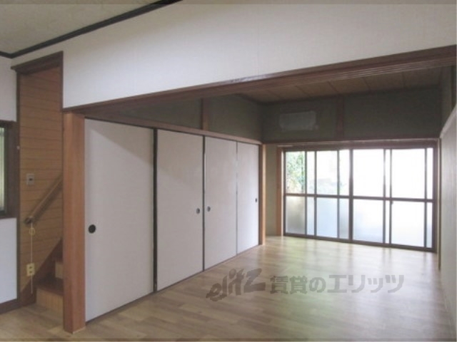 居室・リビング　リビング