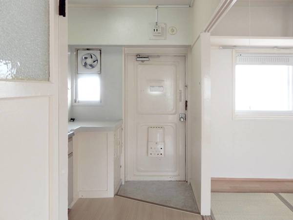 玄関　ビレッジハウスの同一物件・同一タイプの間取りの写真です