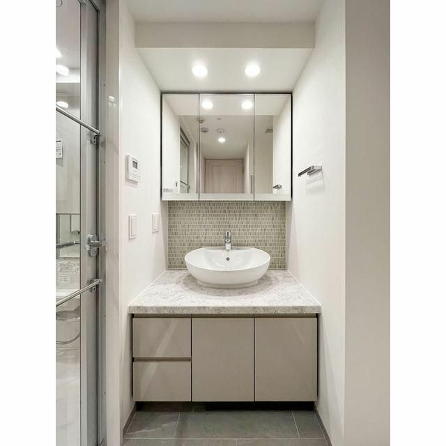 洗面設備　洗面所です