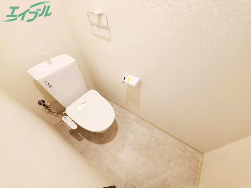 トイレ　同タイプ部屋写真です。