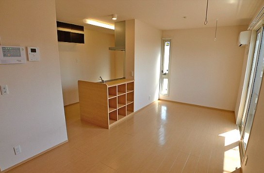 居室・リビング　※反転タイプのお写真