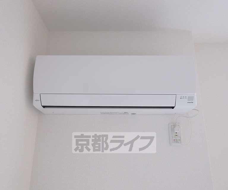 その他設備　エアコン付き・