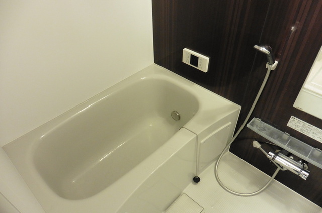 バス・シャワールーム　追焚付でいつでも温か♪