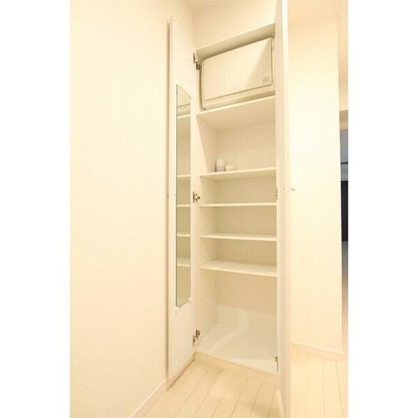ロメック勝どきの内装写真