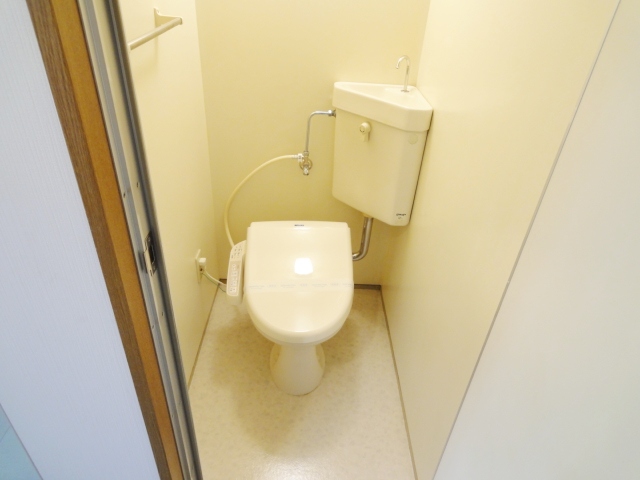 トイレ　同物件別号室