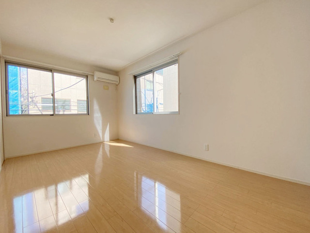 居室・リビング　２０１号室　洋室