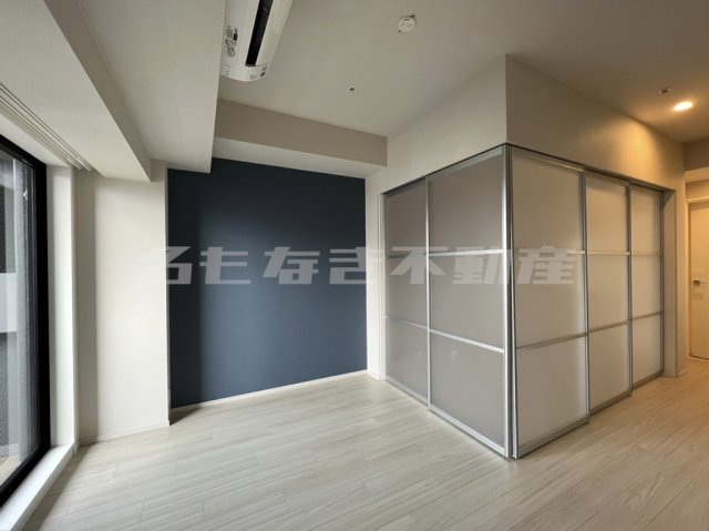 居室・リビング　こちらの居間で趣味の時間をお楽しみください