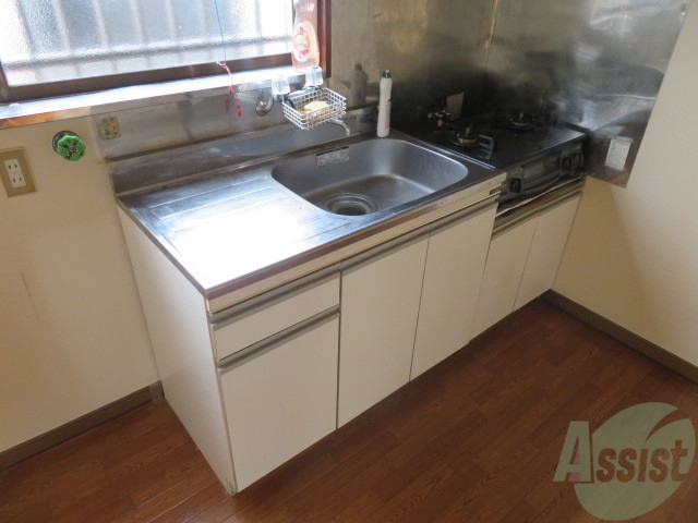 キッチン　こちらはキッチンです。料理するのが楽しみですね。