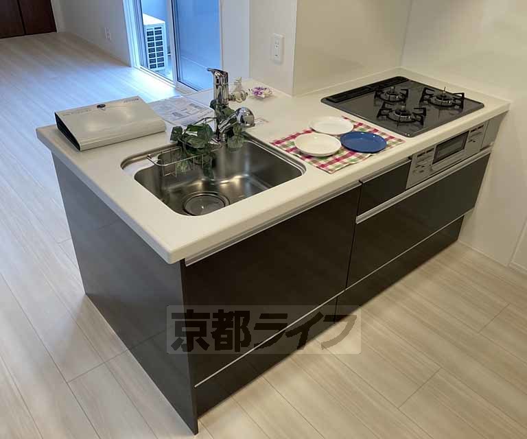 キッチン　広々としたシステムキッチンです！