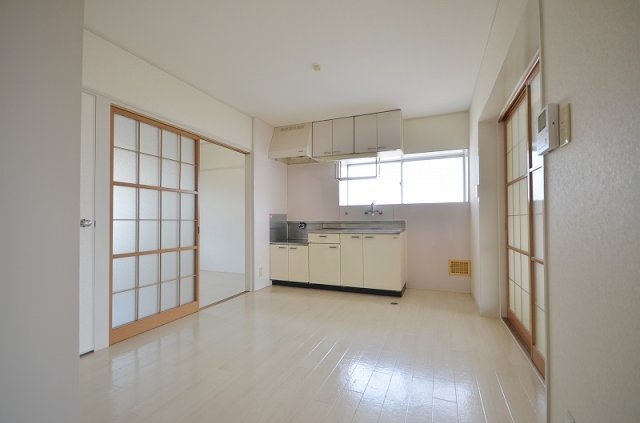 居室・リビング　別号室の写真です