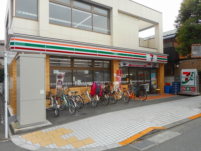 コンビニ　セブンイレブン 西国分寺駅南口店（コンビニ）まで557m